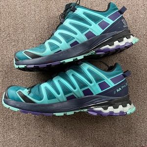 Salomon lHiking shoe size 8